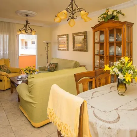 Hogar Bermudez * Puertito de Guimar